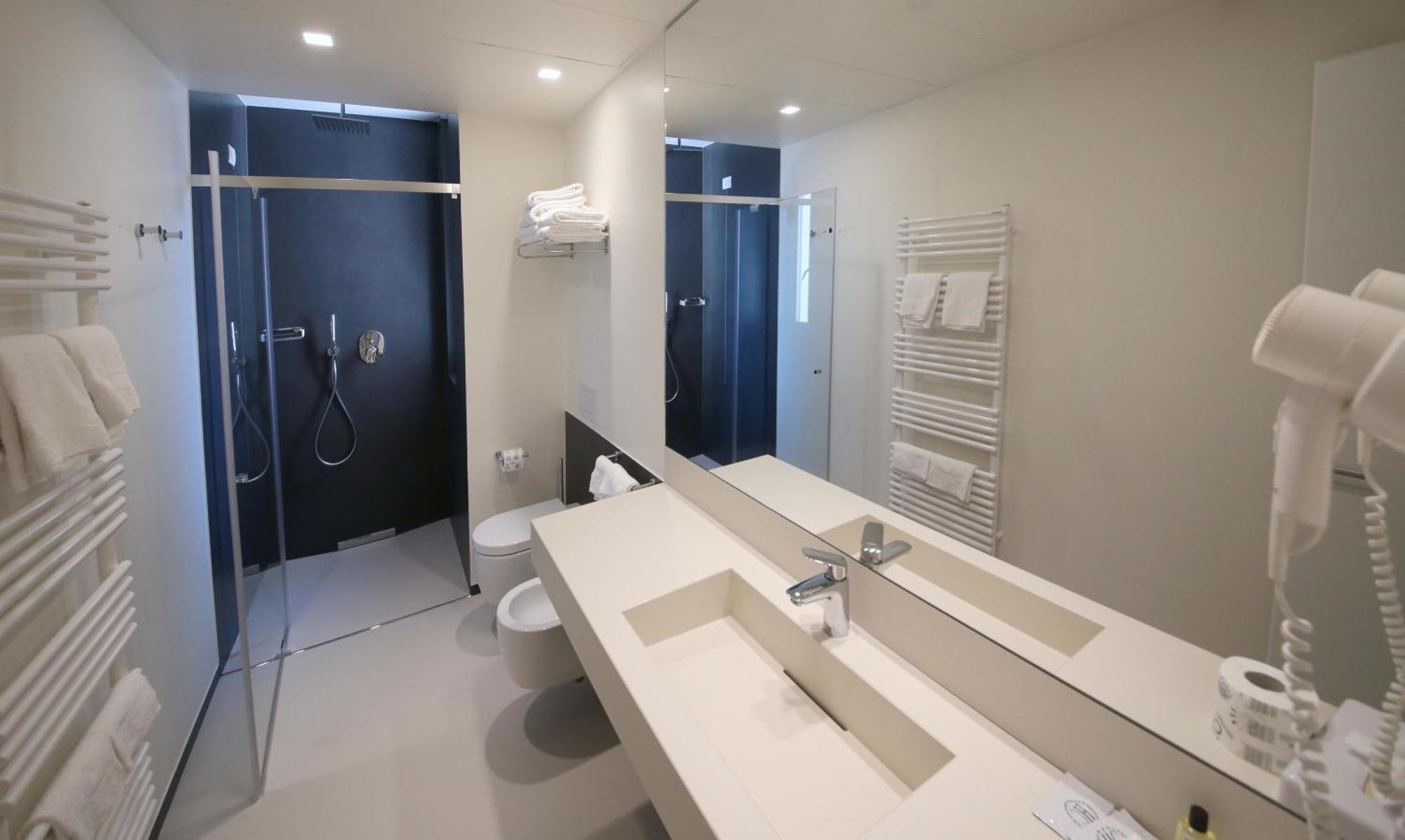 Hotel Cristallo Senigallia Habitación foto